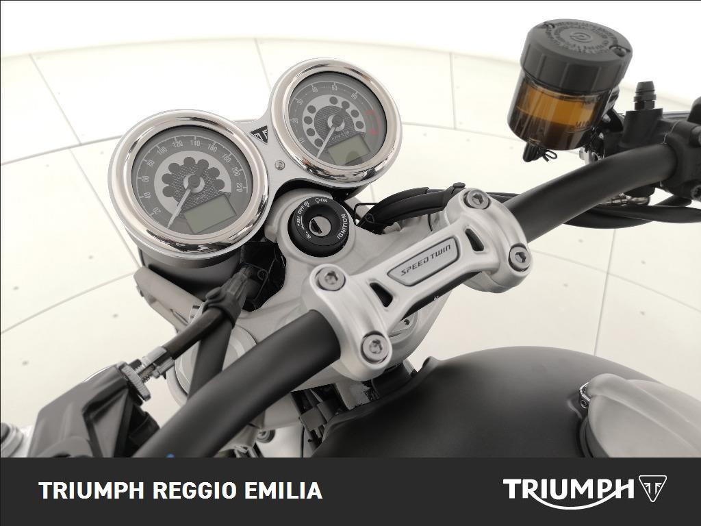 Triumph Speed Twin 