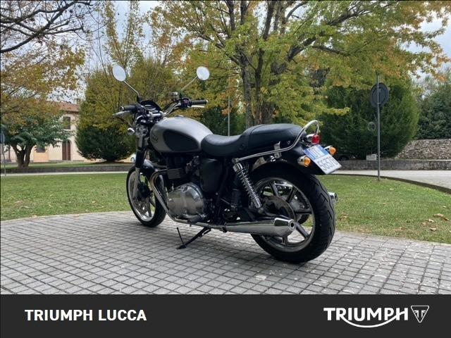 TRIUMPH Bonneville 865 SE