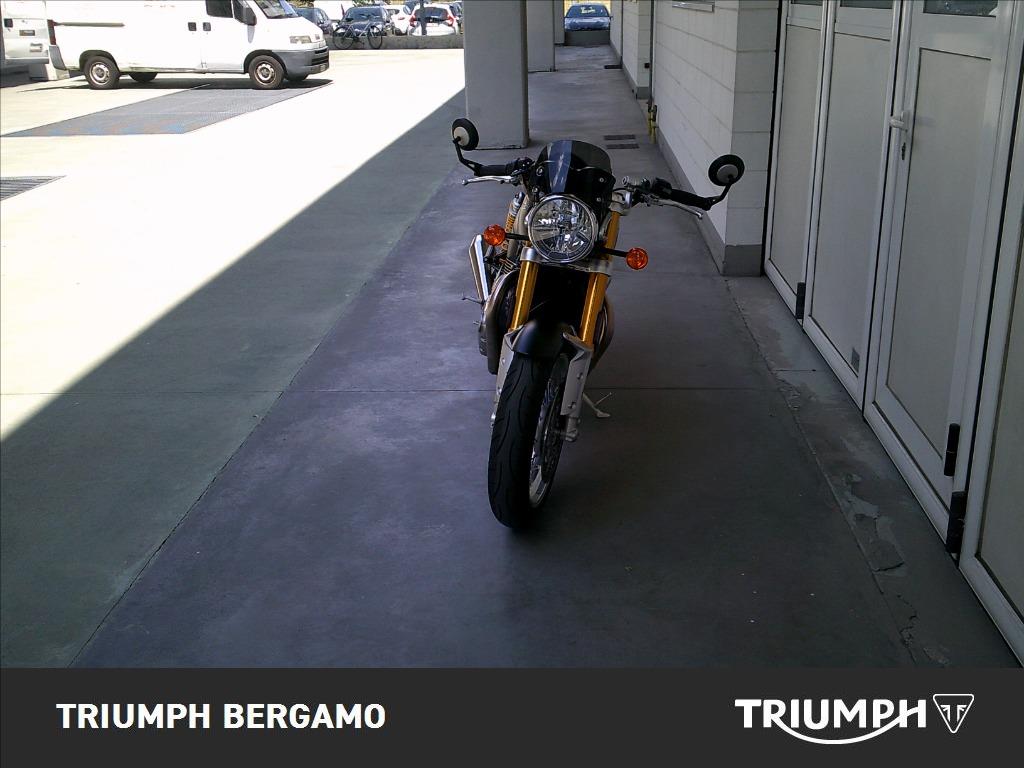 TRIUMPH Thruxton 1200 R