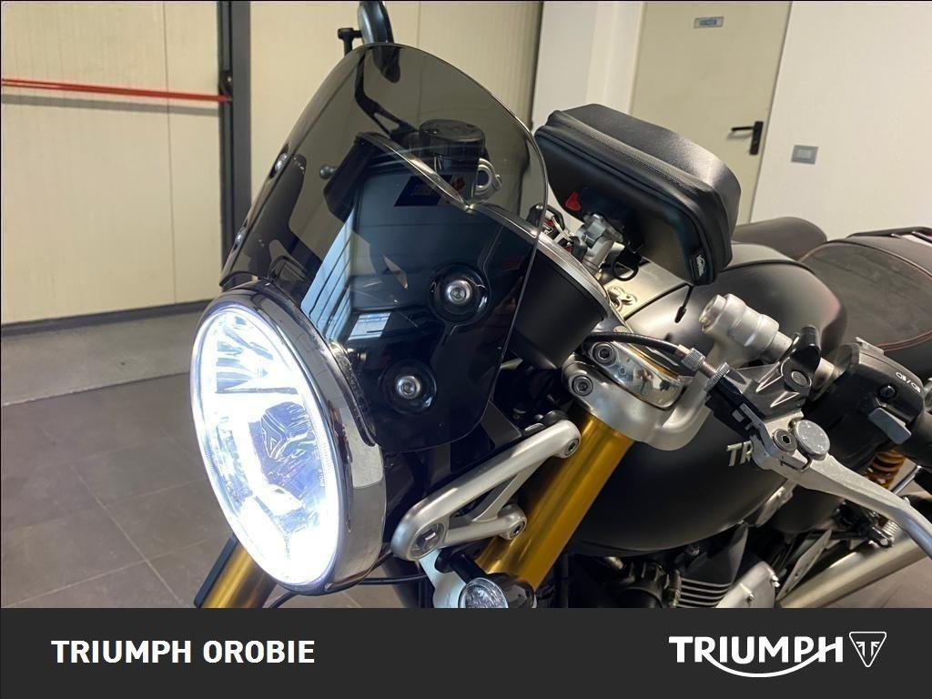 TRIUMPH Thruxton 1200 R