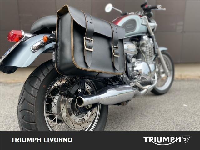 TRIUMPH Thunderbird 900 