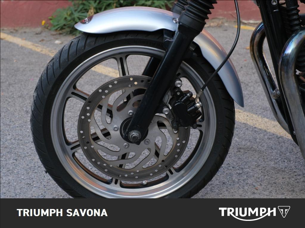 TRIUMPH Bonneville 865 
