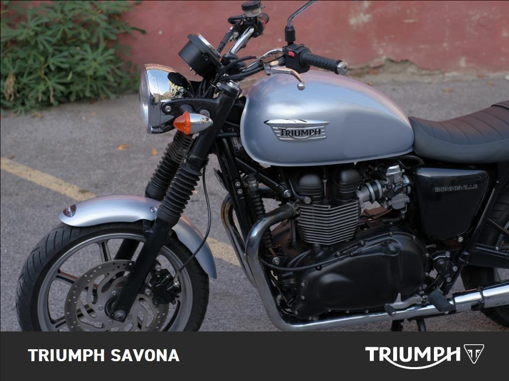TRIUMPH Bonneville 865 