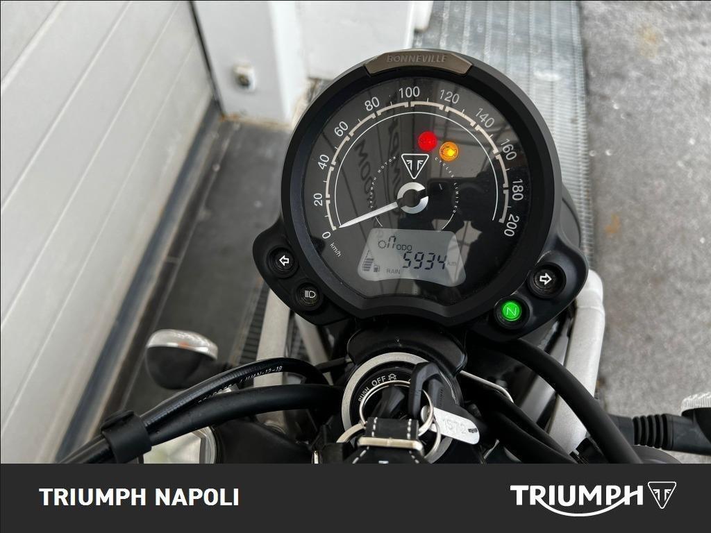 TRIUMPH Street Scrambler 900 