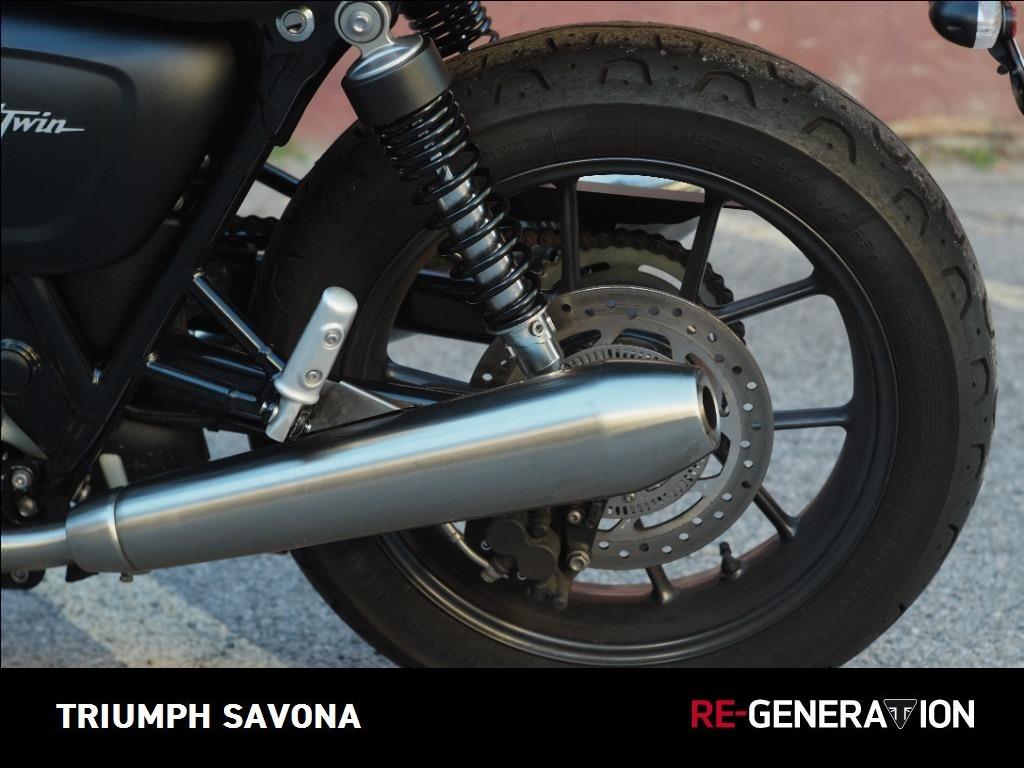 TRIUMPH Street Twin 900 
