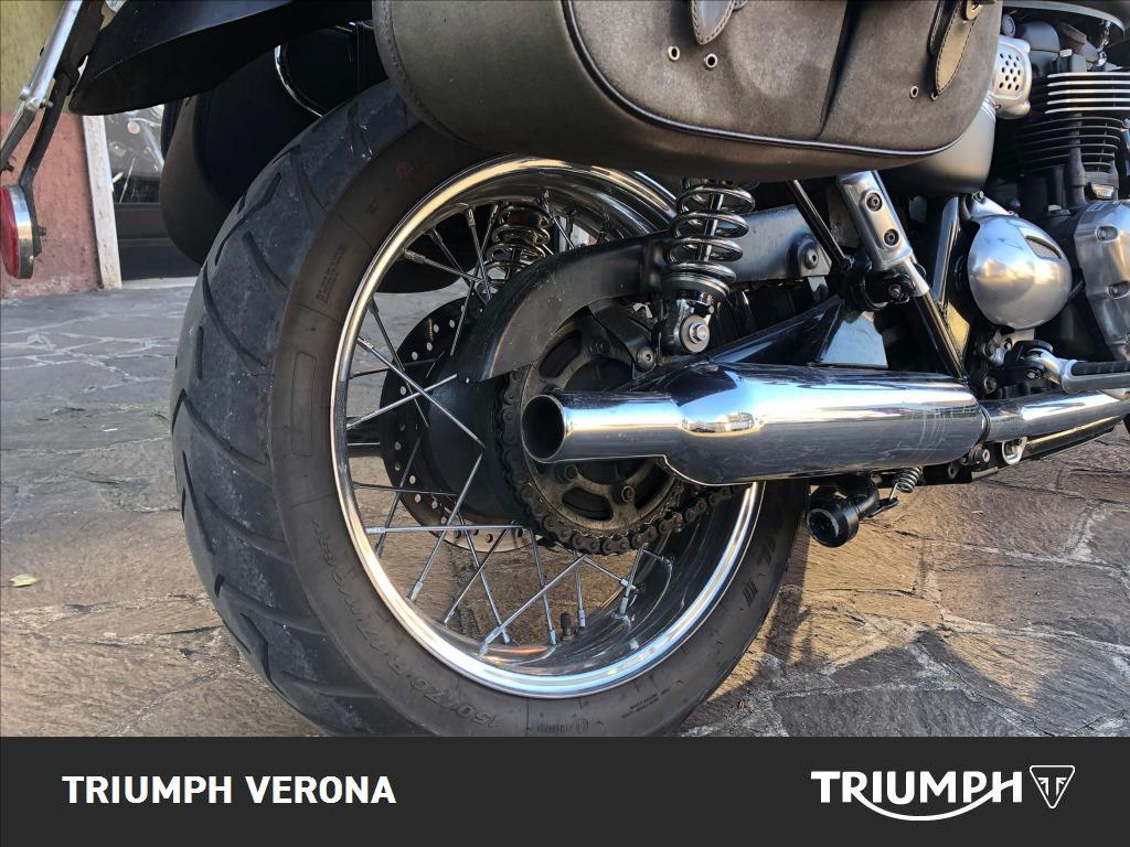 TRIUMPH Bonneville 900 T100 Black