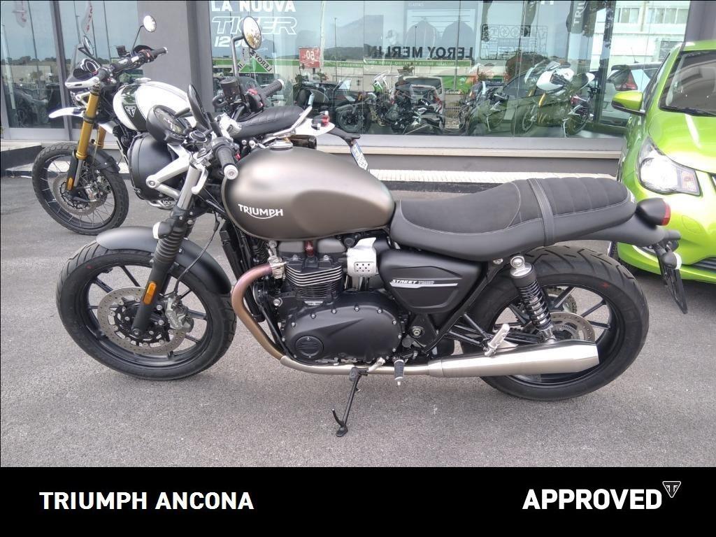 TRIUMPH Street Twin 900 