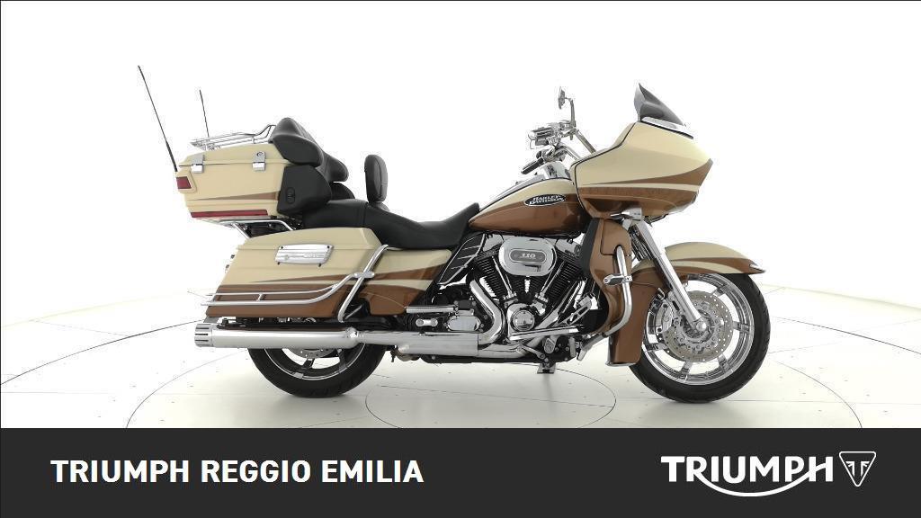 HARLEY DAVIDSON CVO 1800 Road Glide Ultra