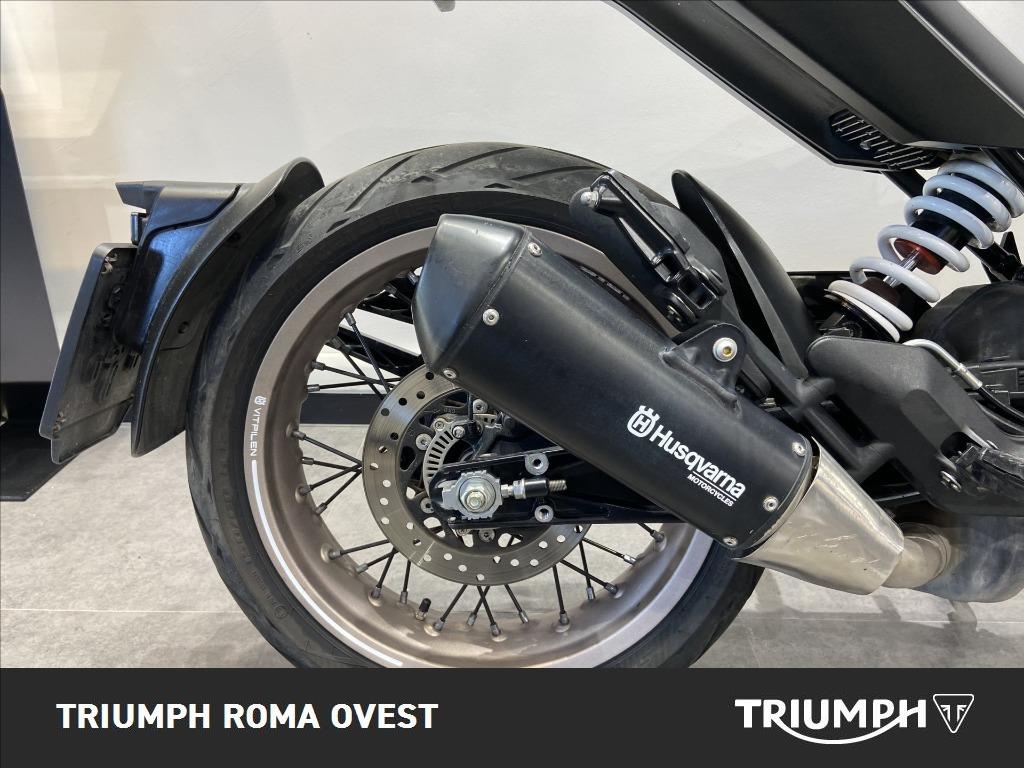 HUSQVARNA Vitpilen 401 4T