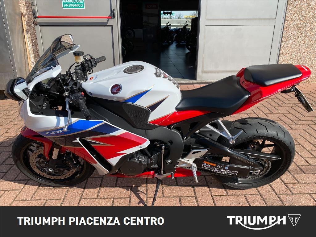 HONDA CBR 1000 RR Fireblade