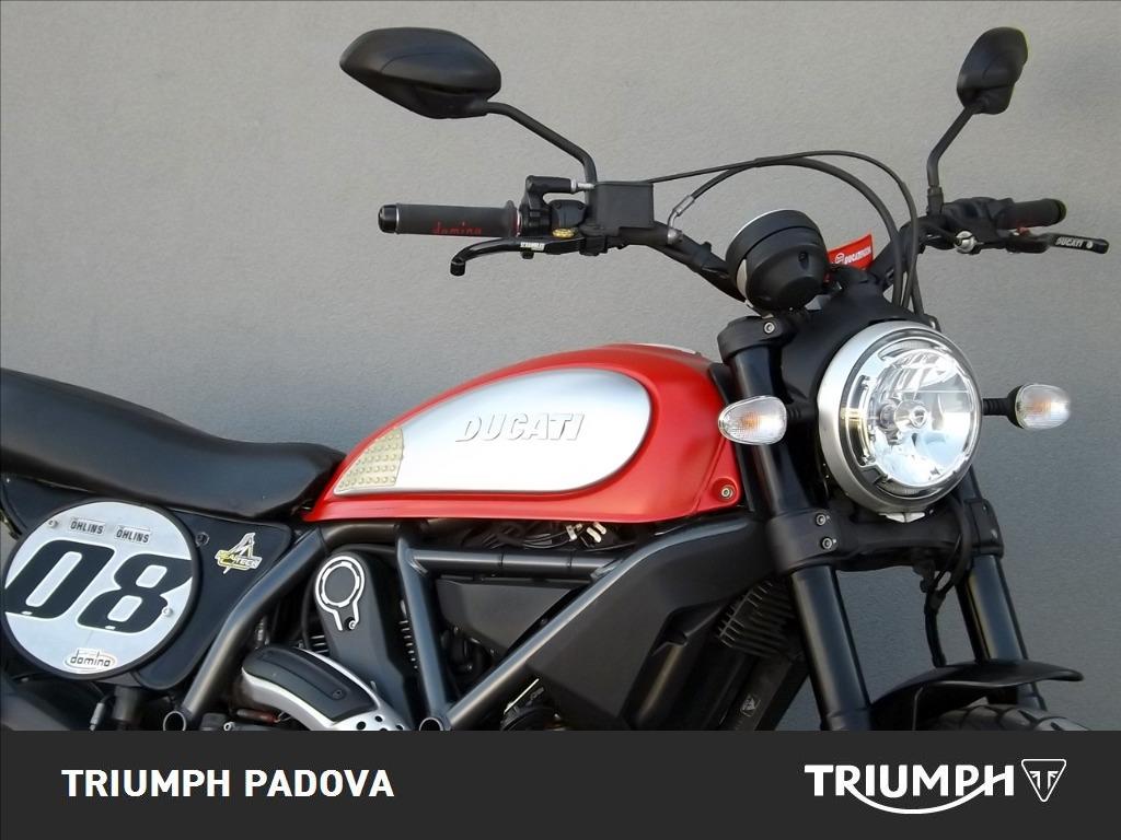 DUCATI Scrambler 800 Icon Red