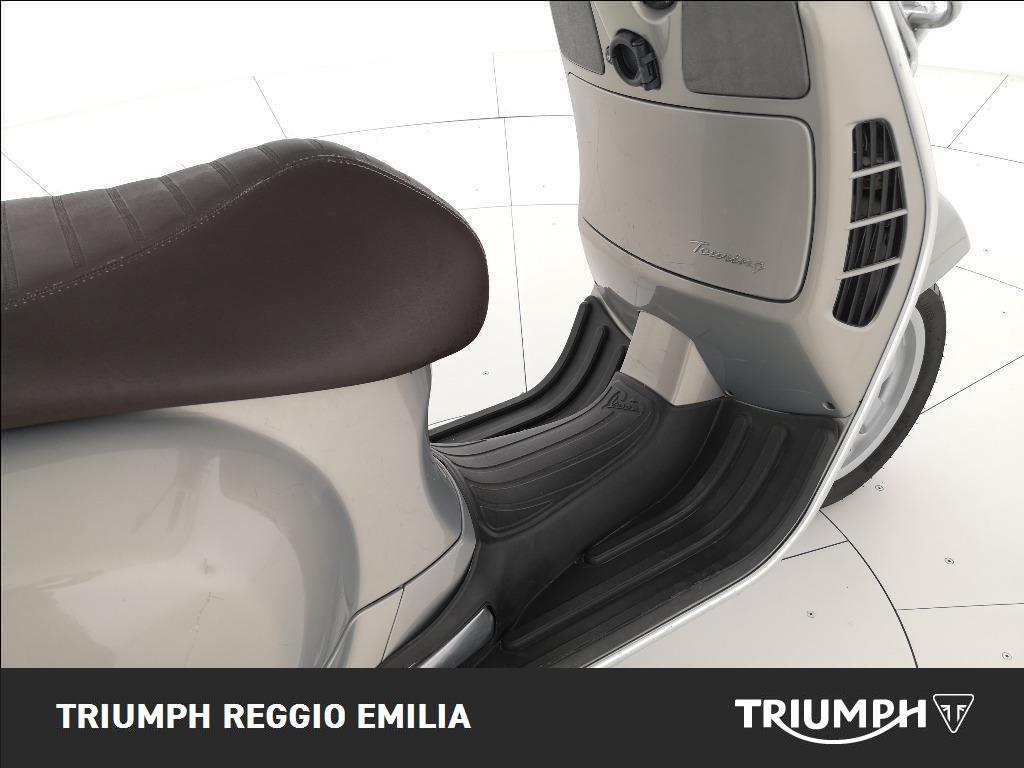 VESPA Vespa GTS 300 hpe Touring Abs
