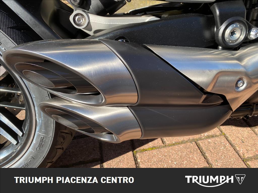 TRIUMPH Rocket III 2500 GT Triple Black