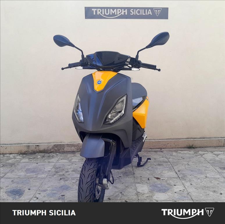 PIAGGIO Piaggio 1 Active 