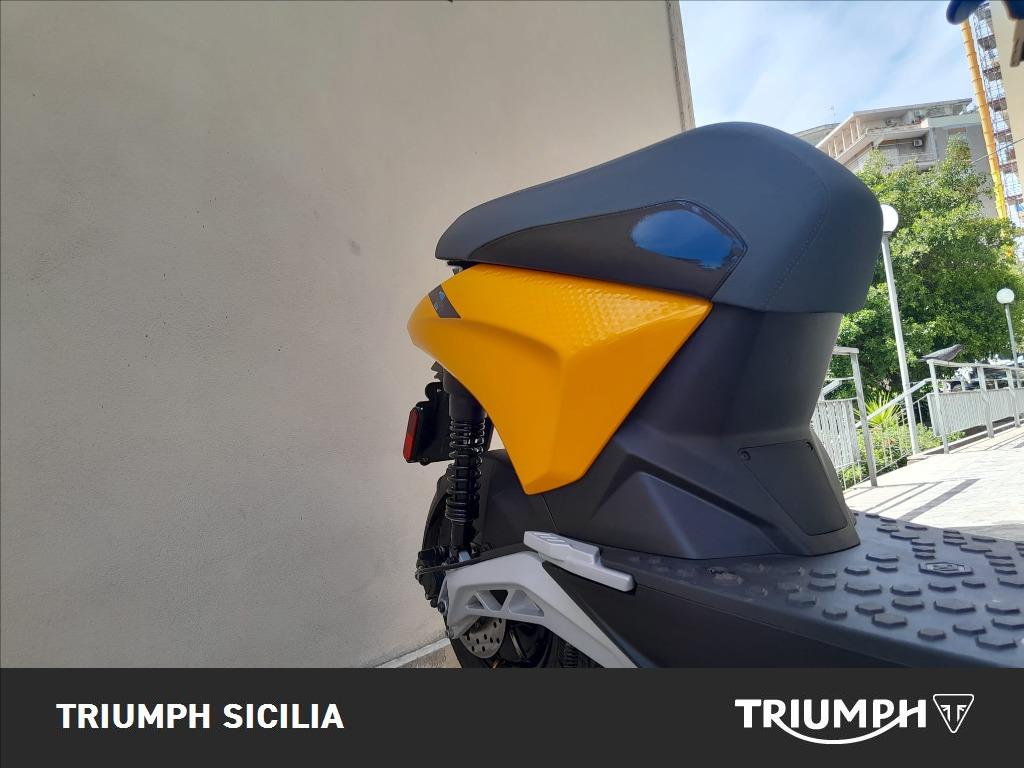 PIAGGIO Piaggio 1 Active 