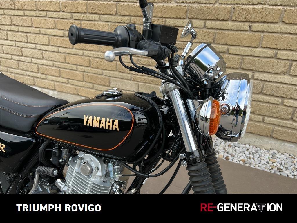 YAMAHA SR 400 