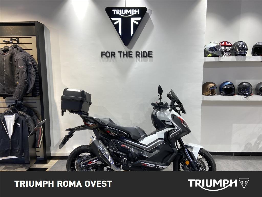 HONDA X-ADV 750 DCT Abs