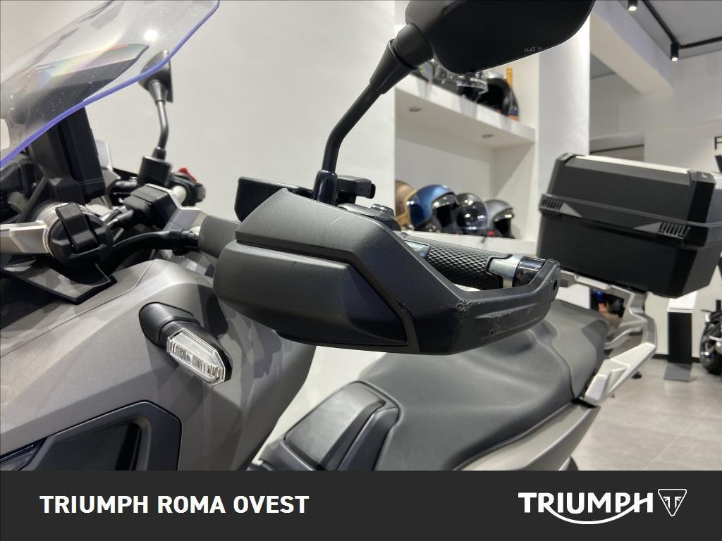HONDA X-ADV 750 DCT Abs
