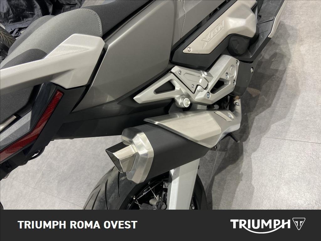 HONDA X-ADV 750 DCT Abs