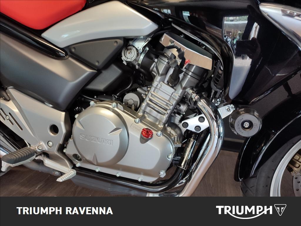 SUZUKI Inazuma 250 