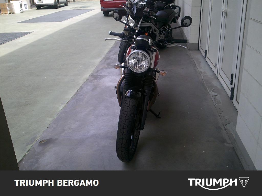 TRIUMPH Street Twin 900 