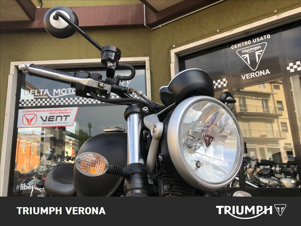 TRIUMPH Street Twin 900 
