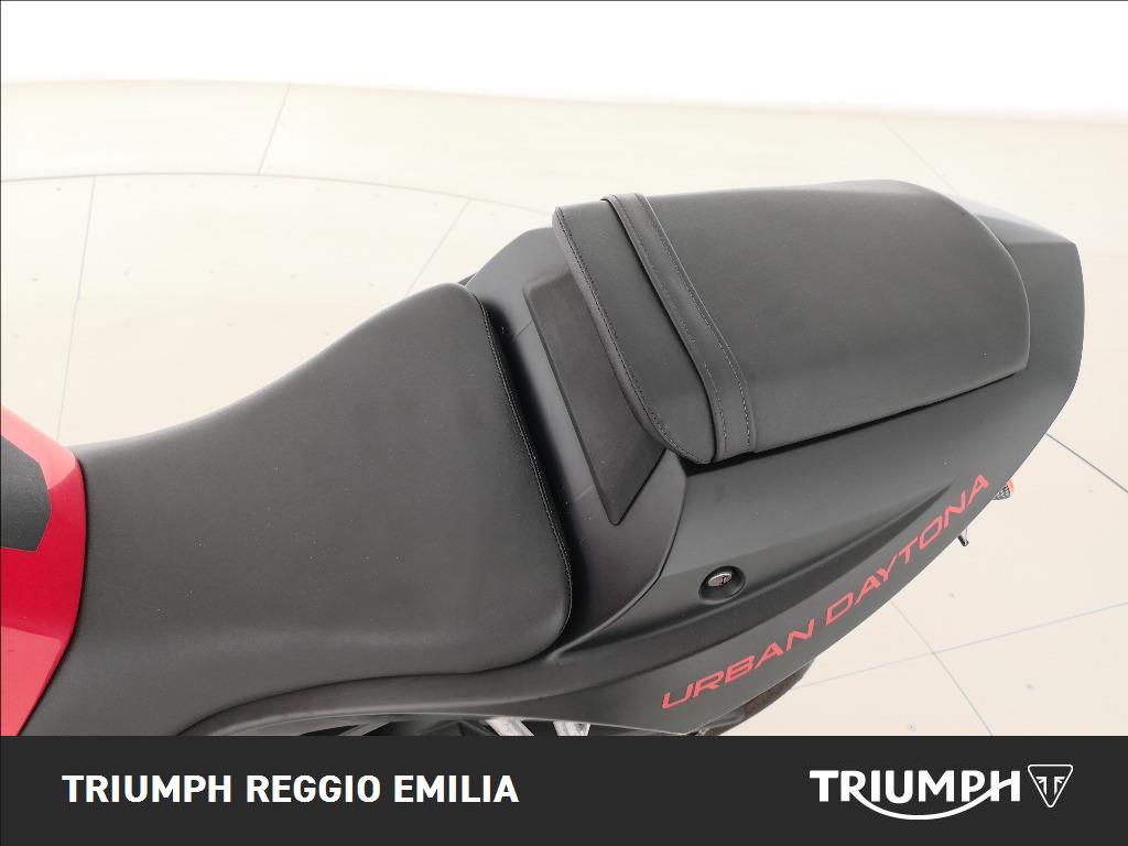 TRIUMPH Daytona 600 