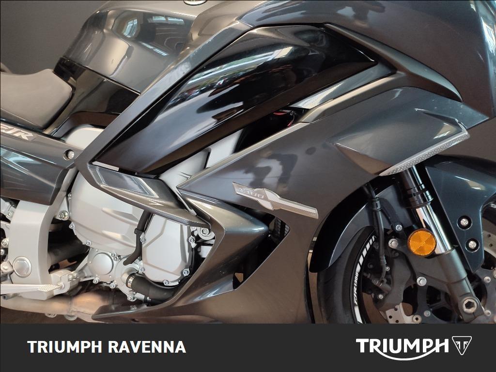 YAMAHA FJR 1300 AE Abs