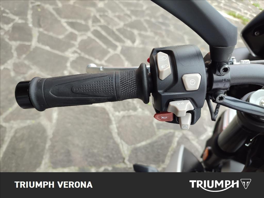 TRIUMPH Street Triple 765 R