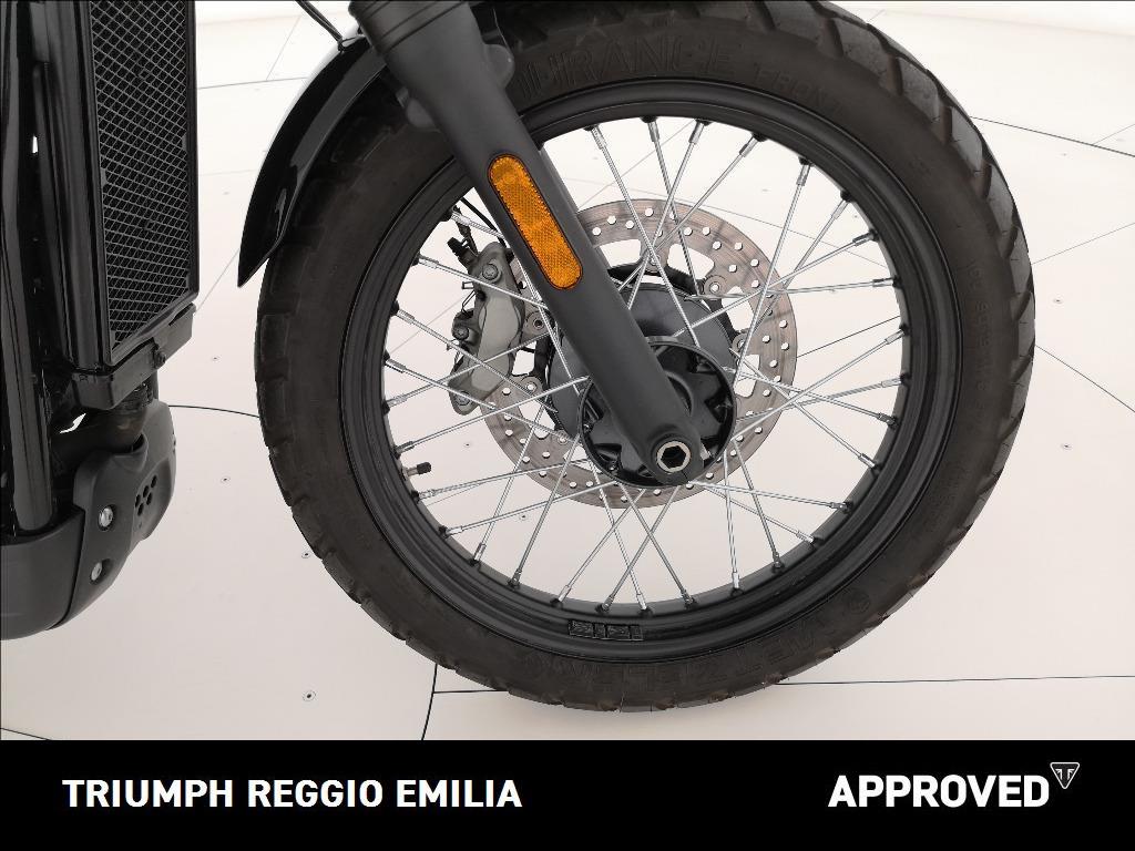 TRIUMPH Street Scrambler 900 