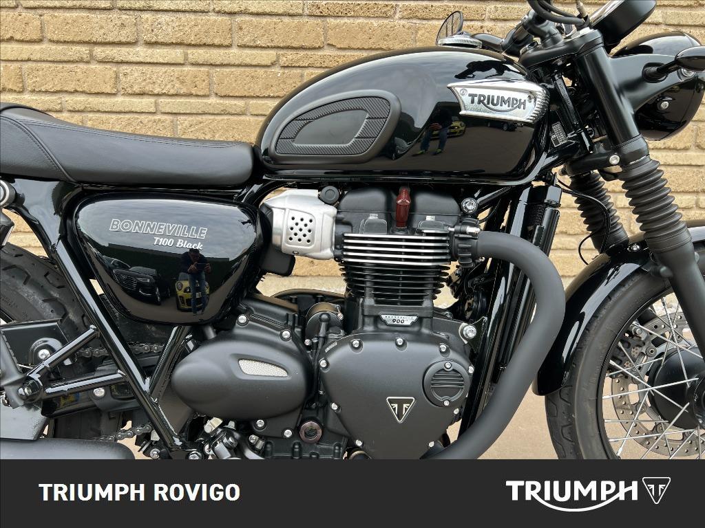 TRIUMPH Bonneville 900 T100 Black