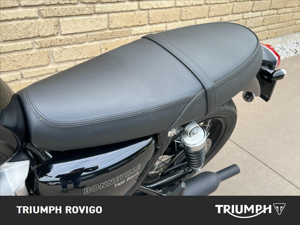 TRIUMPH Bonneville 900 T100 Black