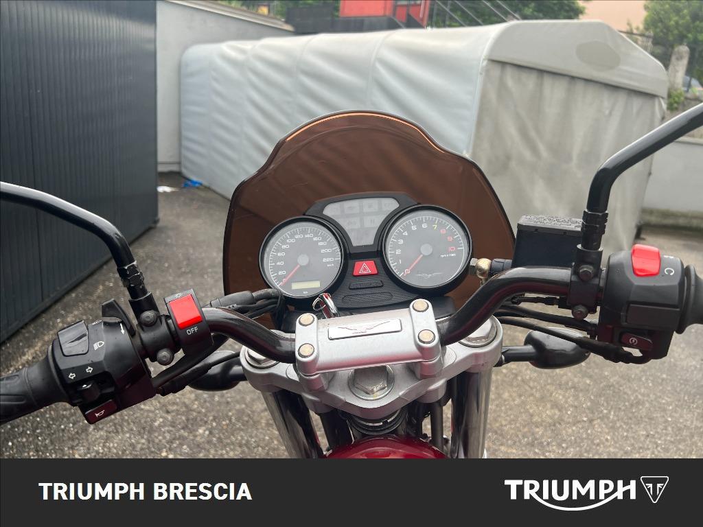 MOTO GUZZI Breva 750 