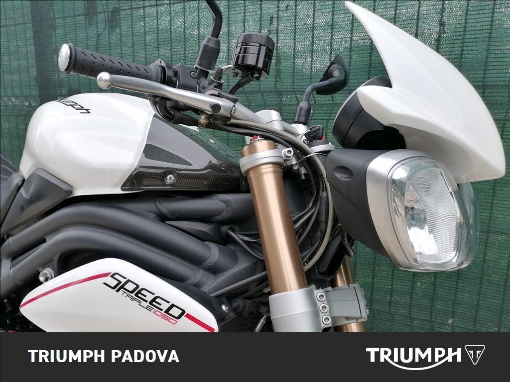 TRIUMPH Speed Triple 1050 