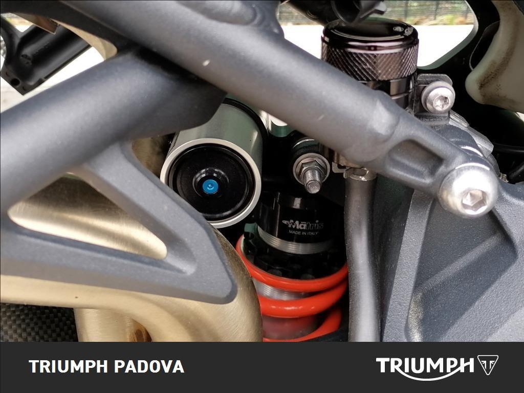TRIUMPH Speed Triple 1050 