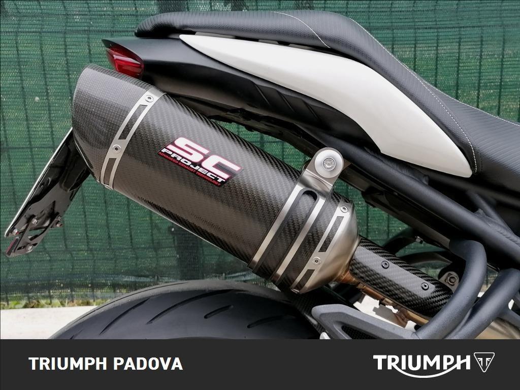 TRIUMPH Speed Triple 1050 