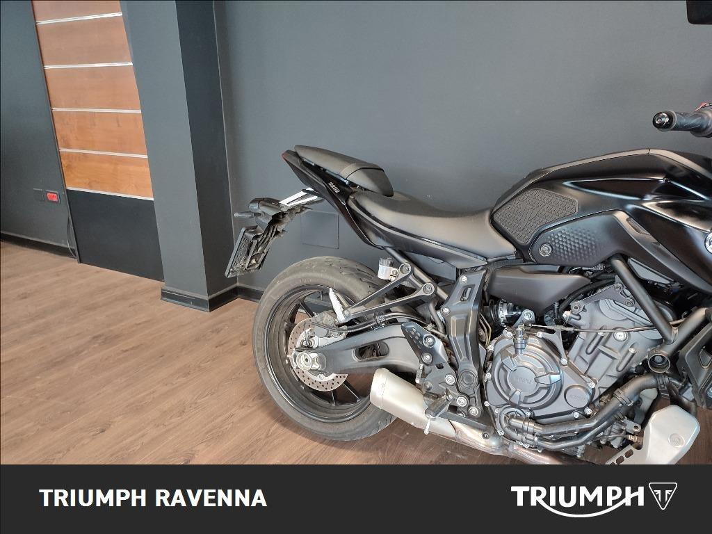 YAMAHA MT-07 690 Abs