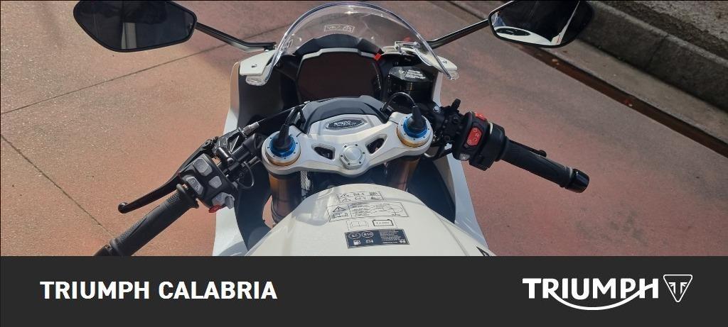 TRIUMPH Speed Triple 1200 RR Abs