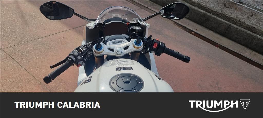 TRIUMPH Speed Triple 1200 RR Abs