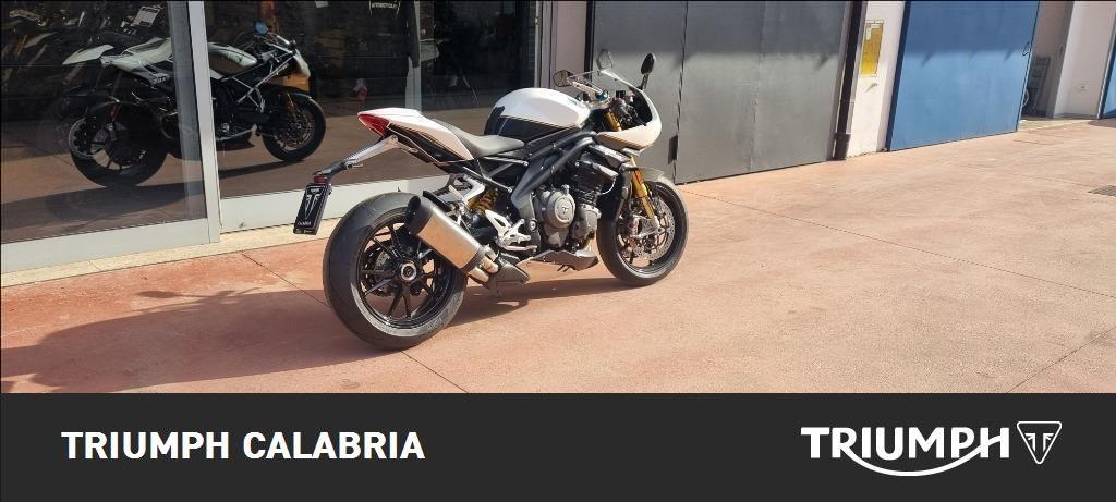TRIUMPH Speed Triple 1200 RR Abs