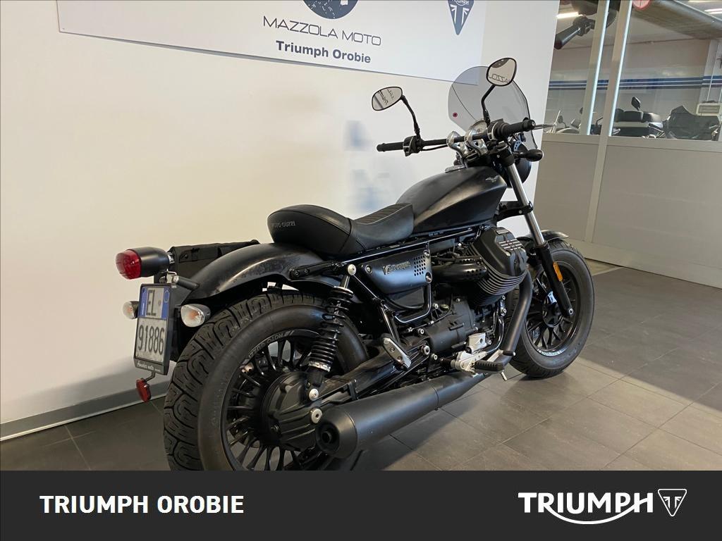 MOTO GUZZI V9 850 Bobber