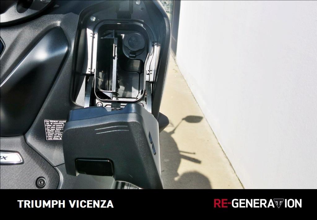 YAMAHA T-Max 560 Abs