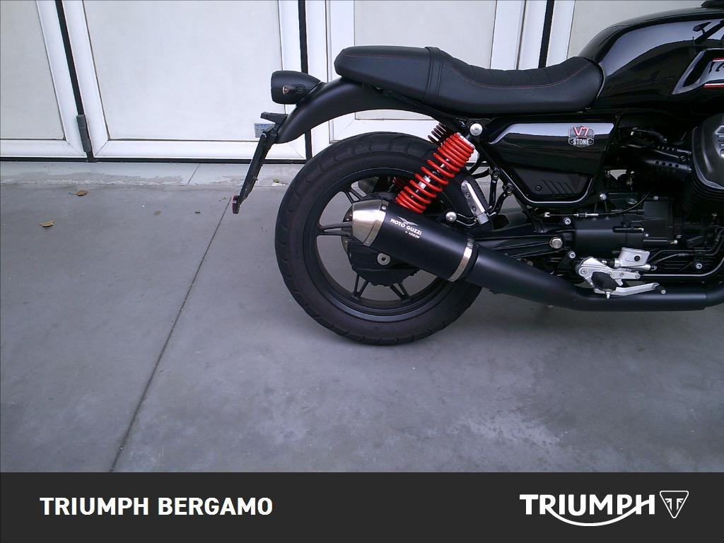 MOTO GUZZI V7 850 Stone Special Edition Abs