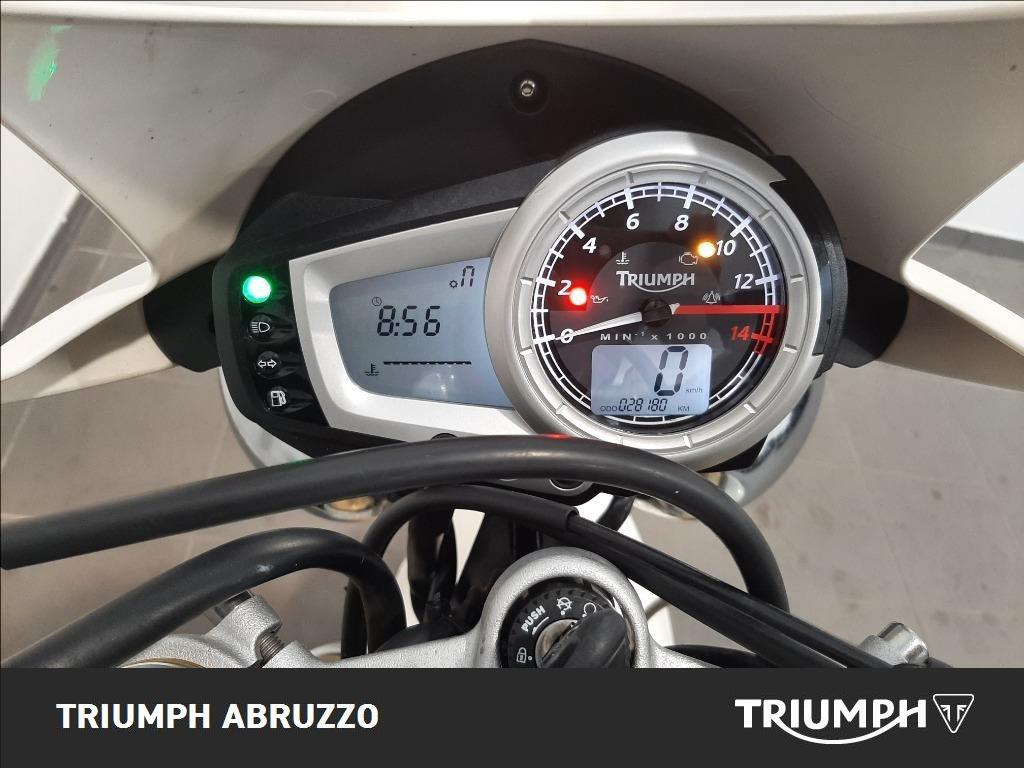 TRIUMPH Street Triple 675 