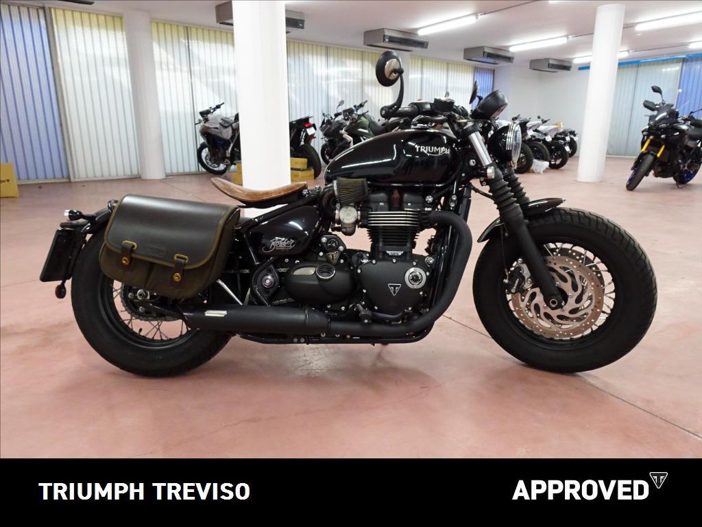 TRIUMPH Bonneville 1200 Bobber Black