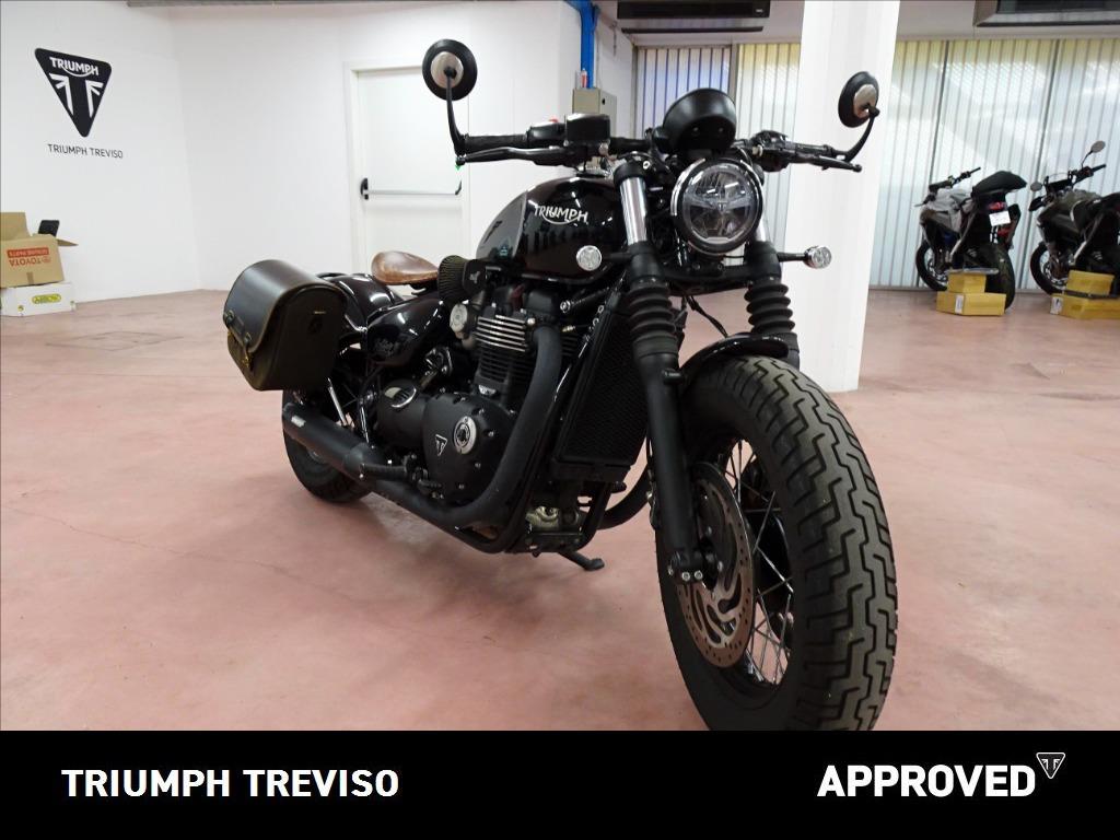 TRIUMPH Bonneville 1200 Bobber Black
