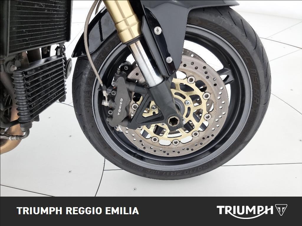 TRIUMPH Speed Triple 1050 
