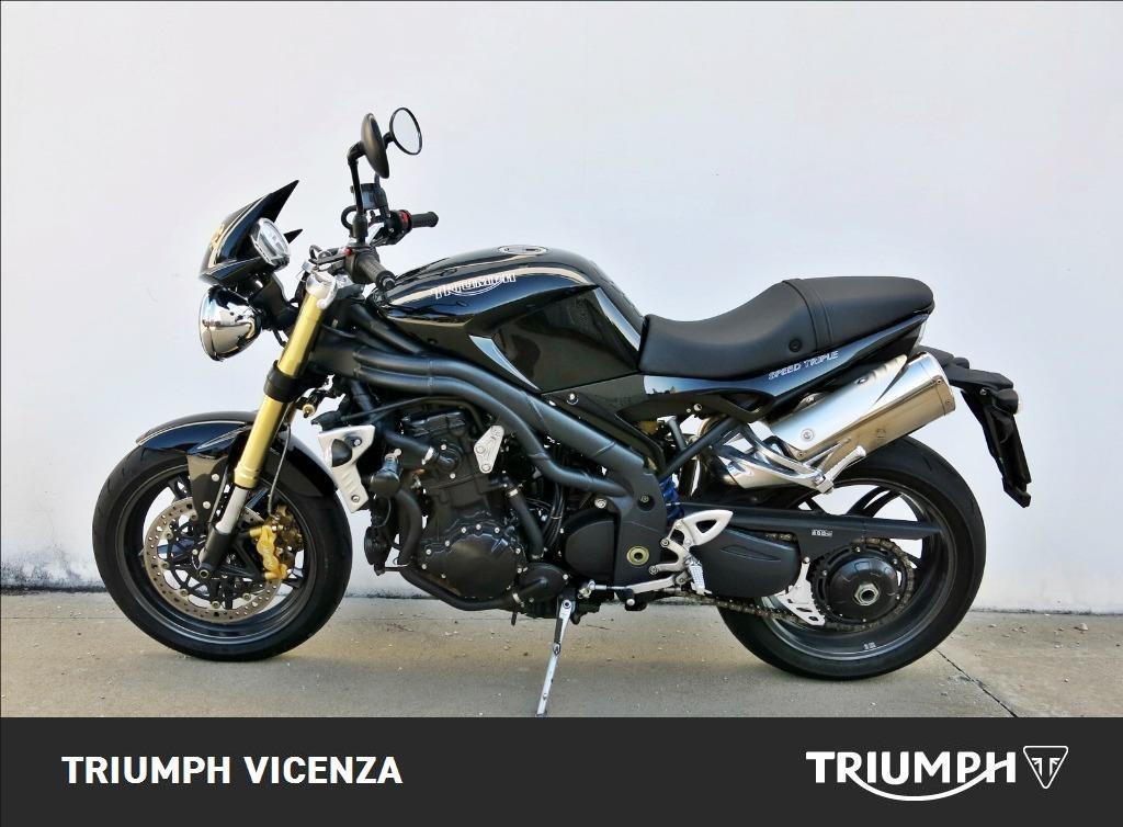 TRIUMPH Speed Triple 1050 