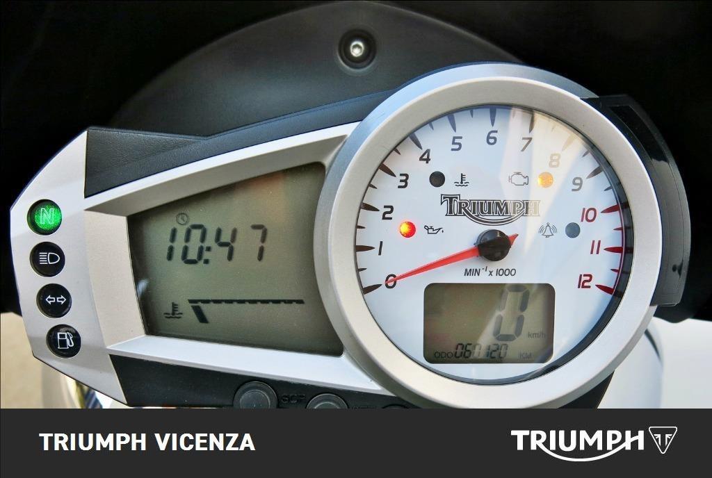 TRIUMPH Speed Triple 1050 