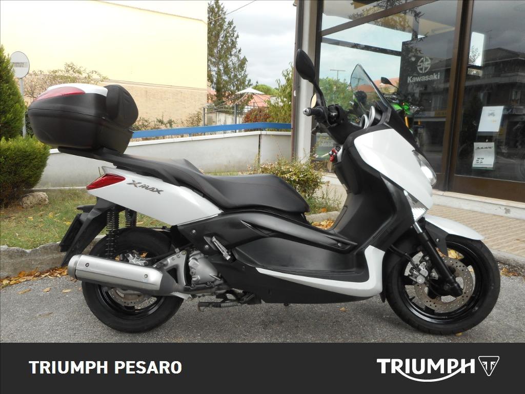 YAMAHA X-Max 250 